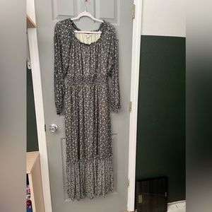 Knox rose XL long sleeve black and sage green dress